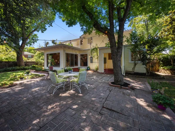 1002 Sycamore Ave, Modesto, CA 95350