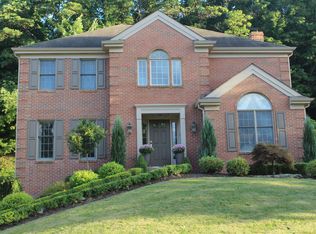 118 Heldon Dr, Coraopolis, PA 15108