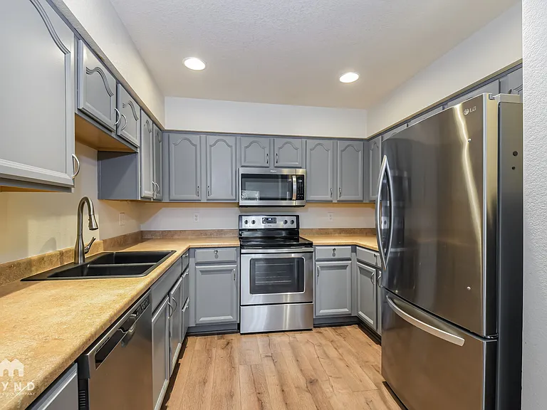 805 Summer Hawk Dr #Y146 — Photo 5