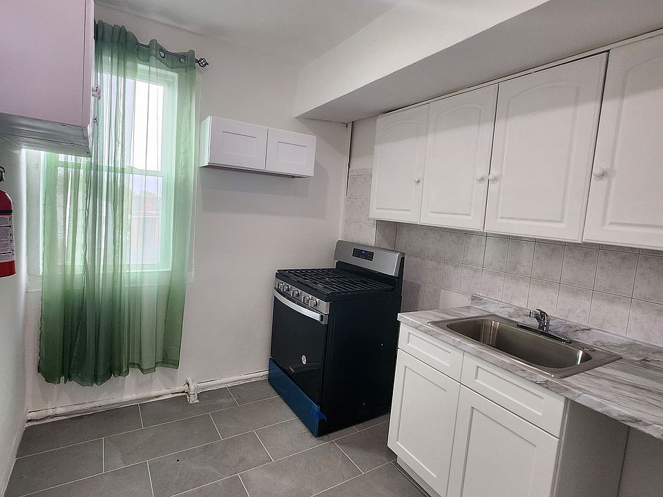 New Kitchen with new appliances