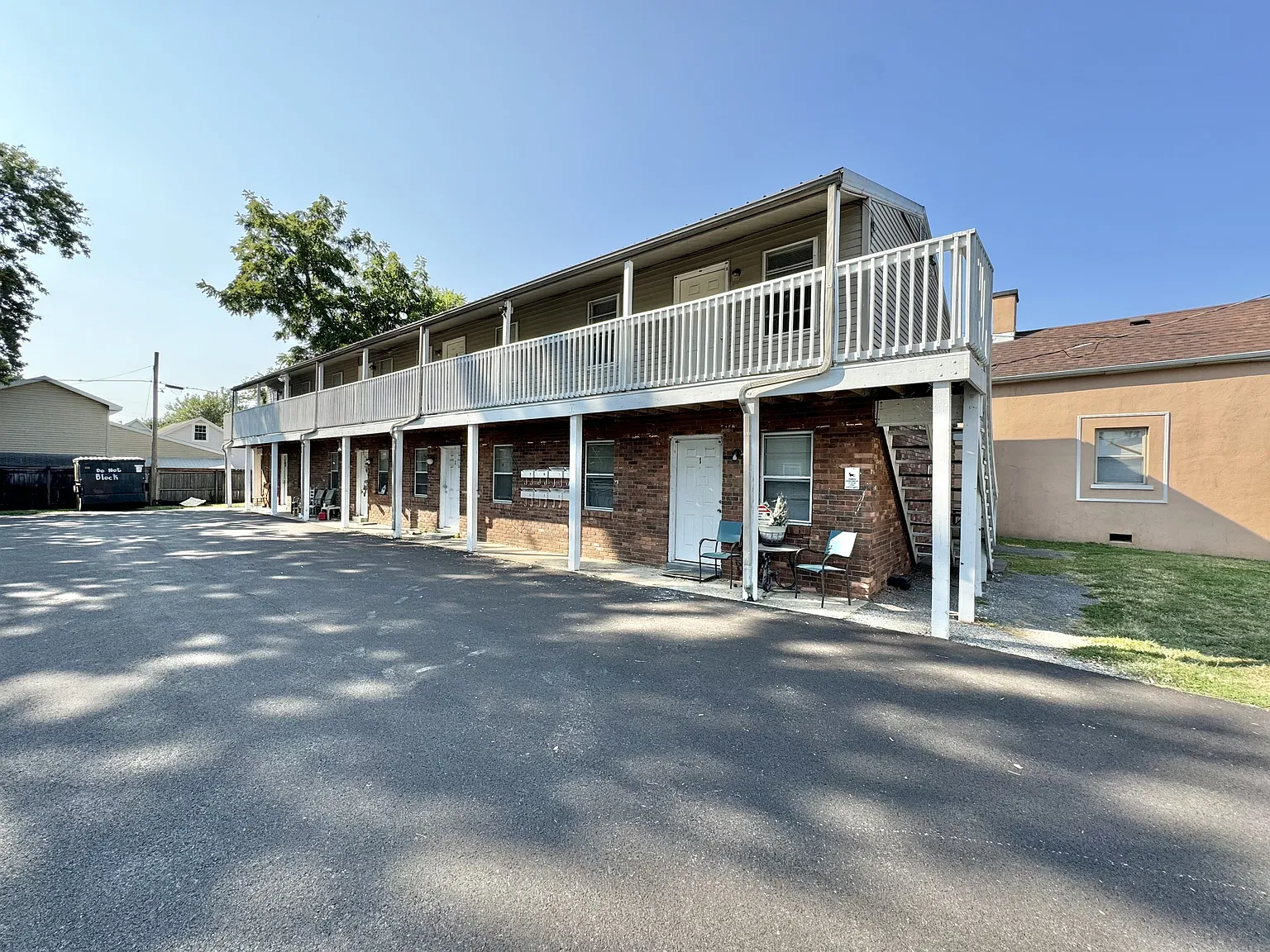 608 Crittenden St — Photo 1