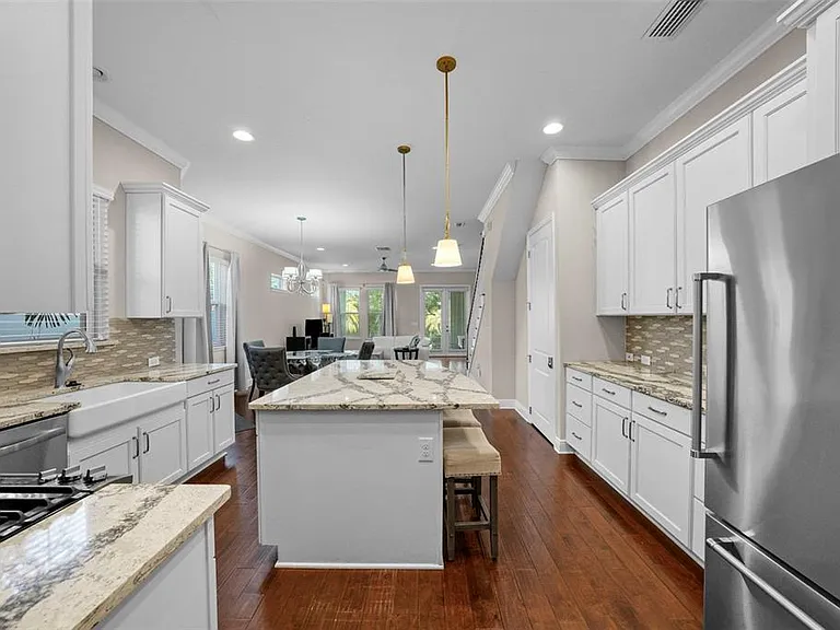 214 S Habana Ave #1 — Photo 9