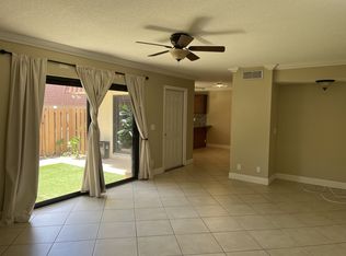 3008 San Clara Dr APT B, Delray Beach, FL 33445