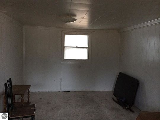 4th image of 3391 Walnut St