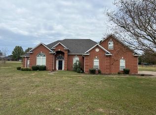 215 Lavender Ln, Longview, TX 75605