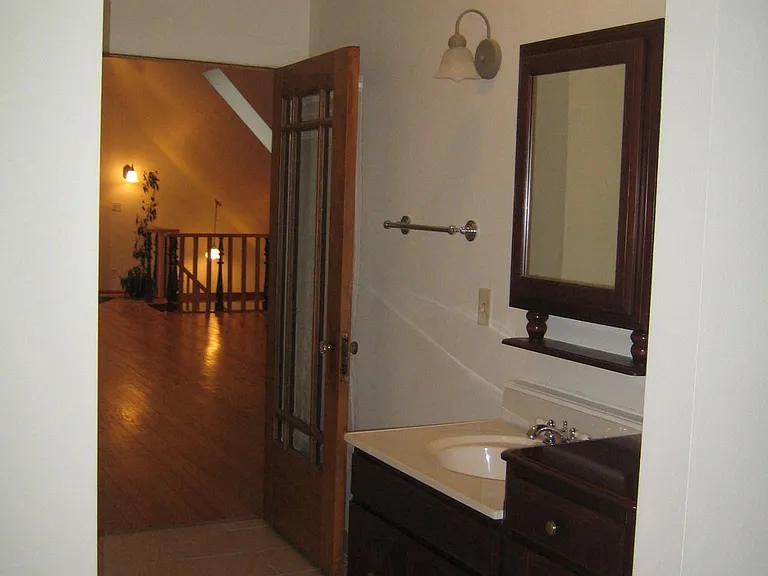 3400 N Downer Ave — Photo 9