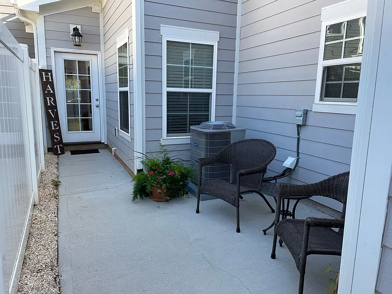 2510 Gallery Dr — Photo 30