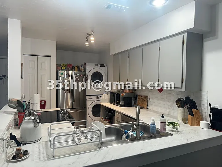 2635 SW 35th Pl — Photo 8