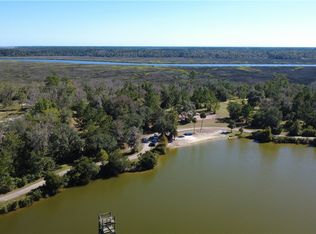 805 Maryanne Lake Cir, Brunswick, GA 31523