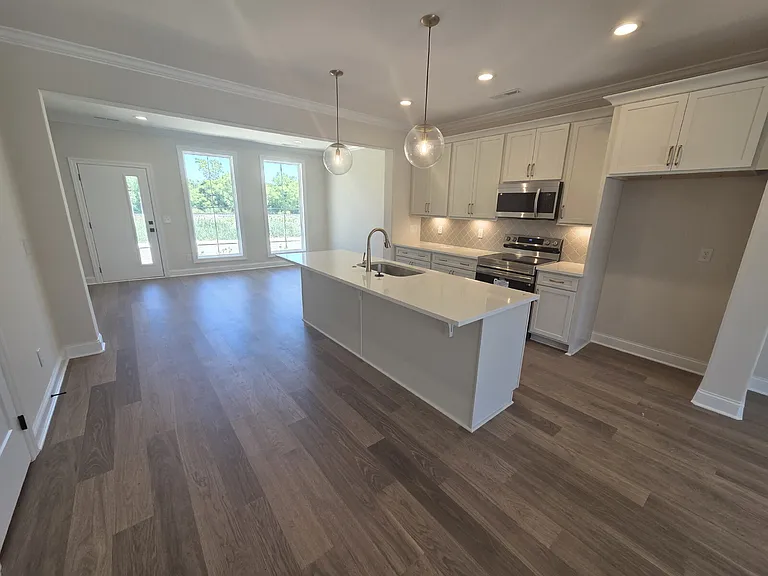 1341 Rebecca Johns Dr — Photo 5