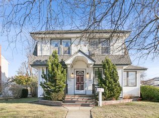 53 S Grove St, Valley Stream, NY 11580