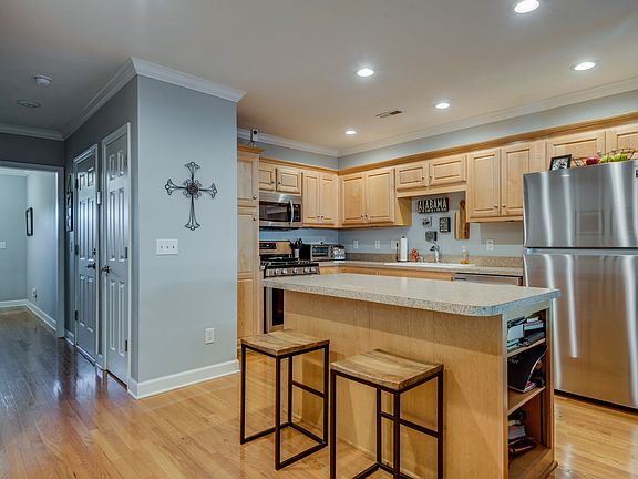2nd image of 1646 Brentwood Pointe