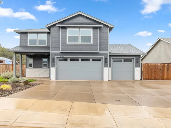 680 NW Cascade Mountain Dr, Dallas, OR 97338