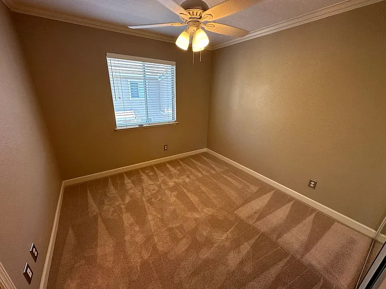 6001 Condor St — Photo 15