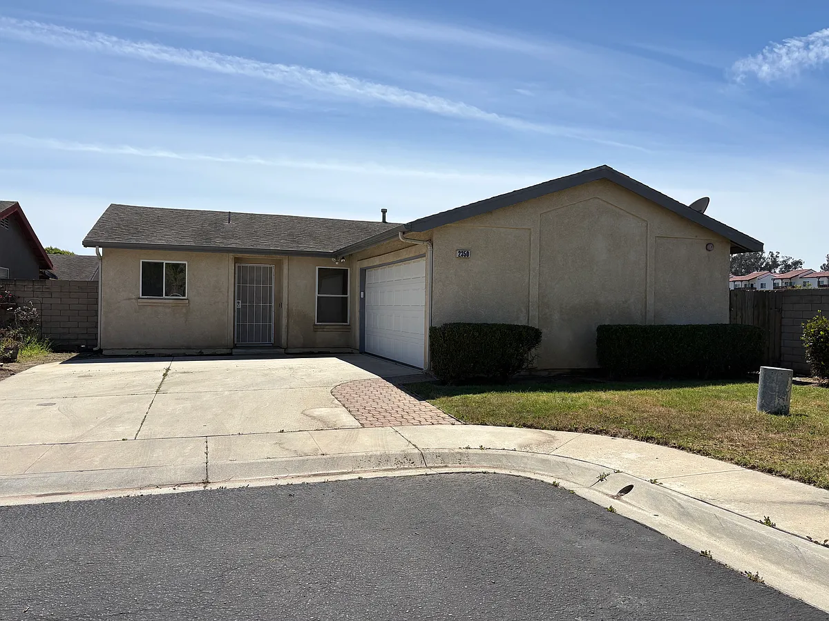 Building Photo - 2350 Murphy Ln