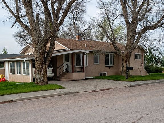 2nd image of 808 S Gillette Ave