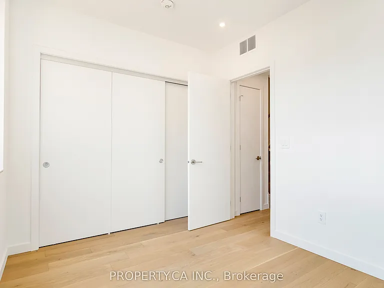 301 Keele St #2 — Photo 20