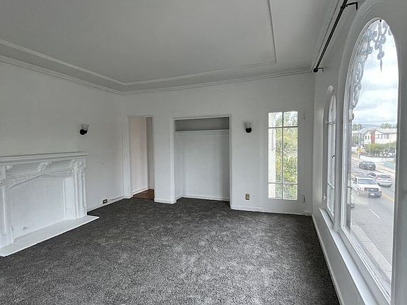 3rd image of 4453 W 4th St APT 201