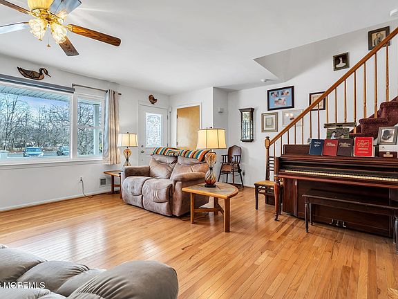 3rd image of 800 Kenneth Avenue #1