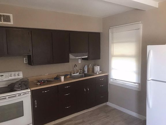 2nd image of 5219 Thrush Ave #1