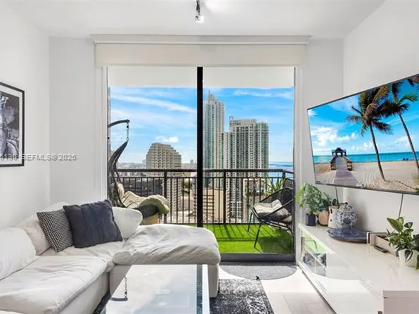 999 SW 1st Ave APT 2908, Miami, FL 33130