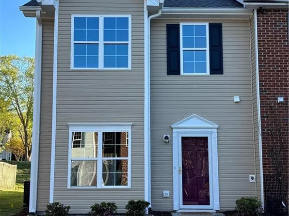 1633 Olivers Crossing Cir, Winston Salem, NC 27127