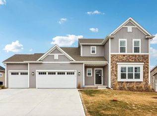 2014 Shasta Ave, Grafton, WI 53024