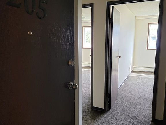 2nd image of 205 6th Ave NW #819