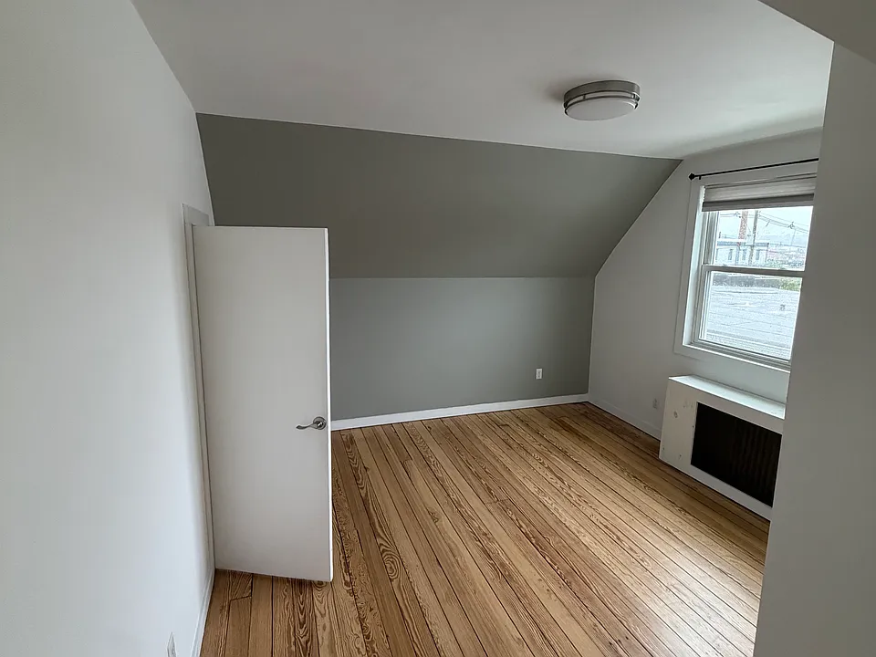 51 Lexington Ave #2