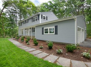 2 Edgewater Dr, Dover, MA 02030