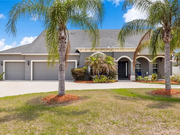 1905 Via Napoli St, Plant City, FL 33566