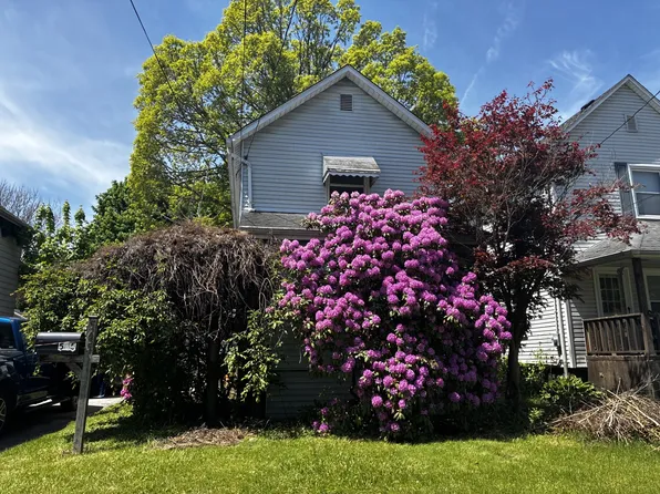 545 6th St, Struthers, OH 44471
