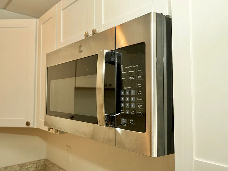 4 Rockbrook Dr — Photo 15