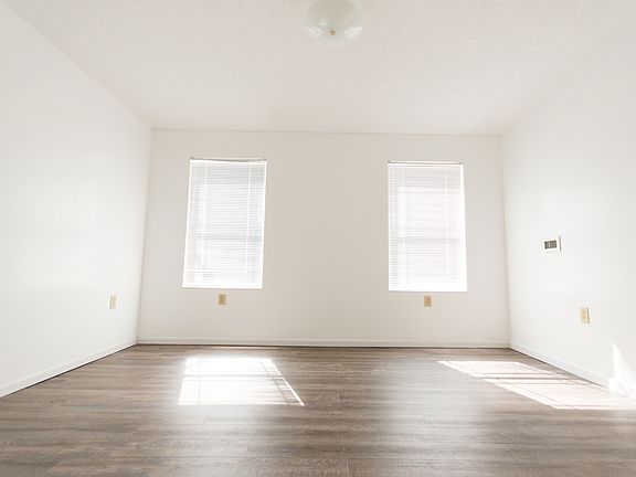 4th image of 3057 O Bryon St APT 1