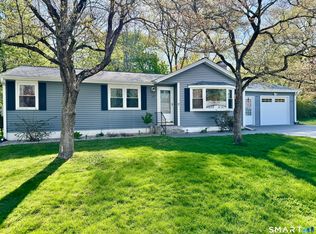 12 George St, Windham, CT 06280