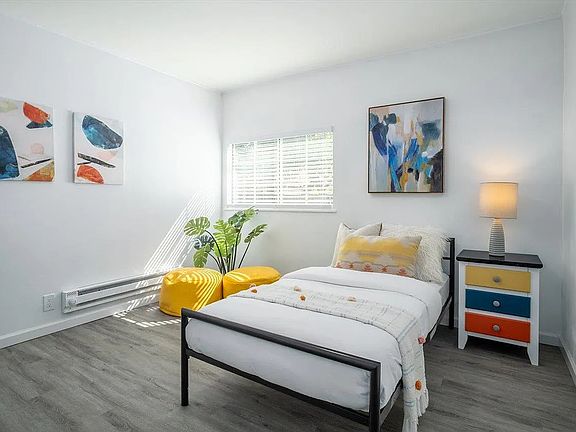 4th image of 2255 Pulgas Ave #A