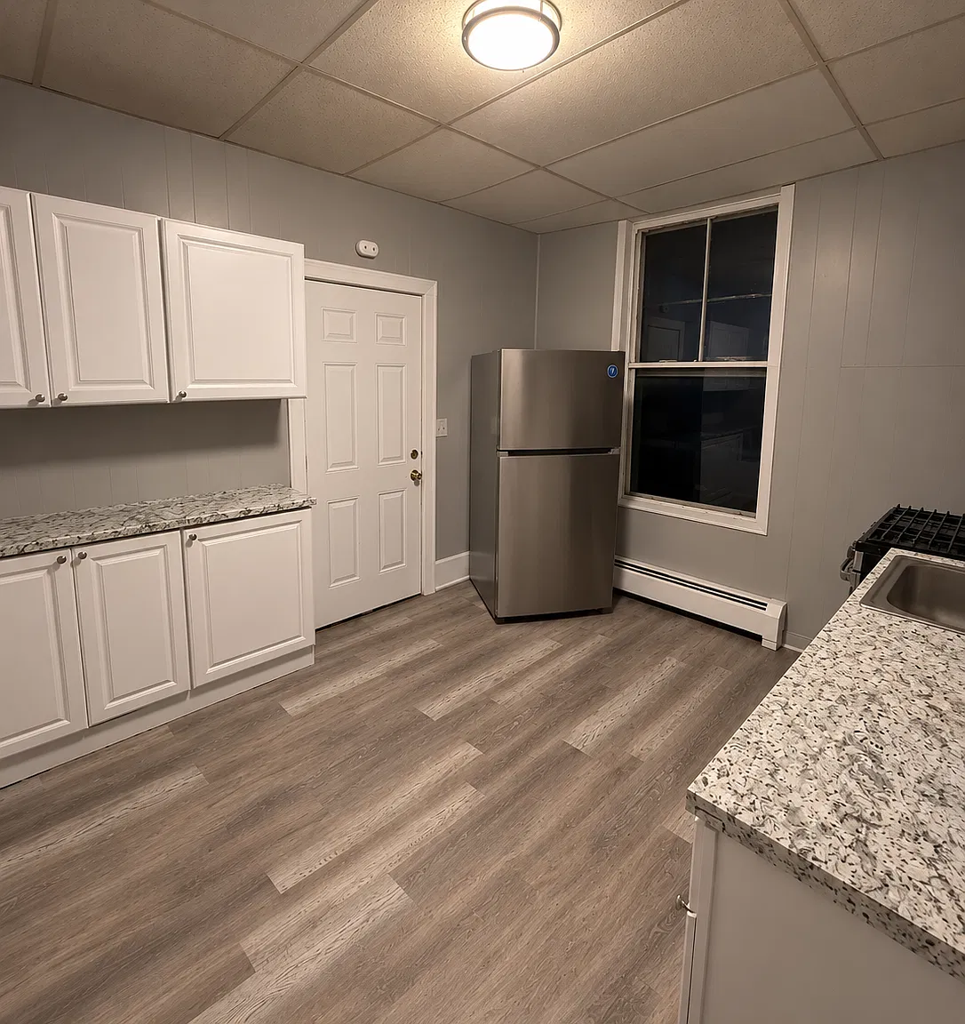 4 bed, 1000 sqft, $1,390 — Photo 2