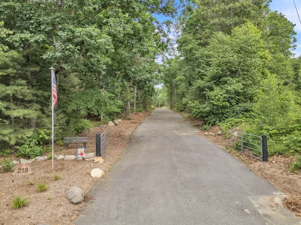 219 Wilbraham Rd, Monson, MA 01057