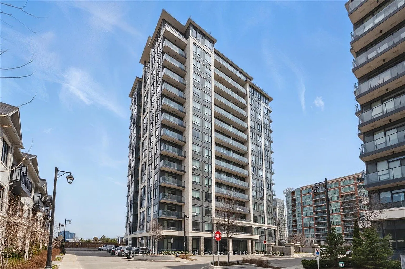 3 bed, $2,850 — Photo 1