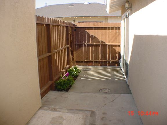 4th image of 4087 W 135th St APT B