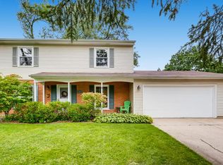 4478 Lincoln Ave, Rolling Meadows, IL 60008