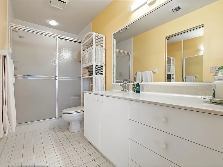 655 W Lake Jasmine Cir #207 — Photo 24