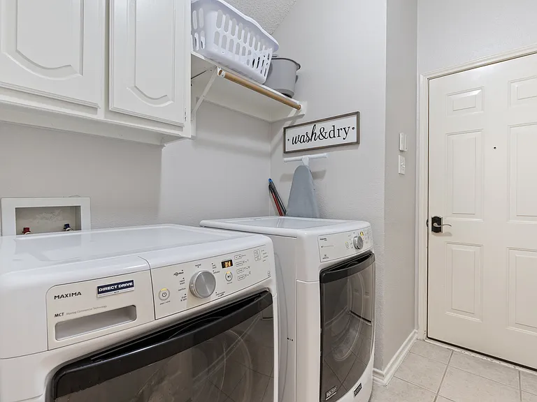 4909 Springtree Ln — Photo 23