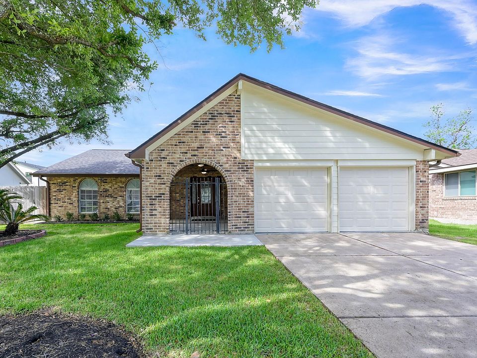 1st image of 23911 Spring Moss Dr