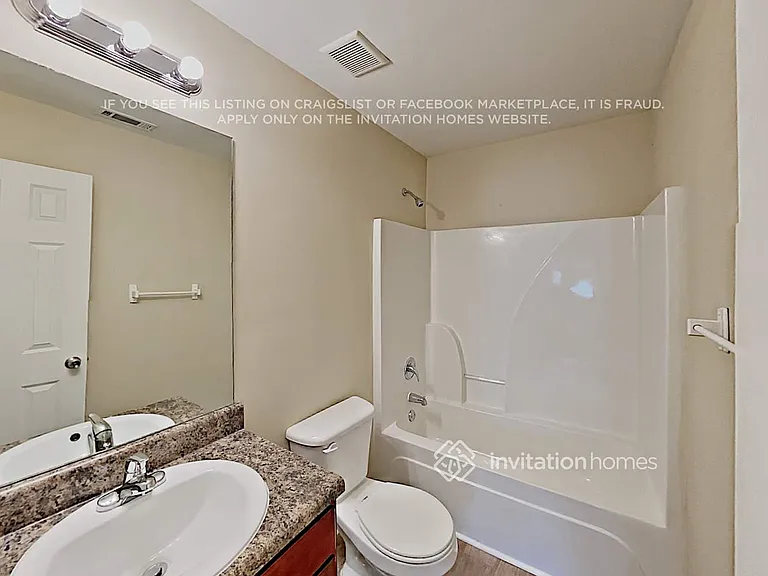 2453 Folsom St — Photo 15