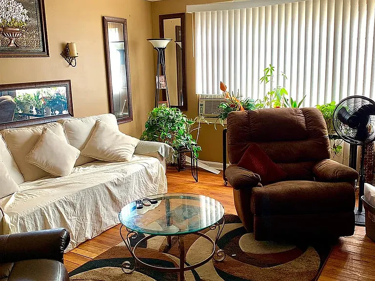 917 W 35th Ave #2 — Photo 5