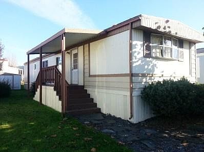 2nd image of 4950 Spruce Way
