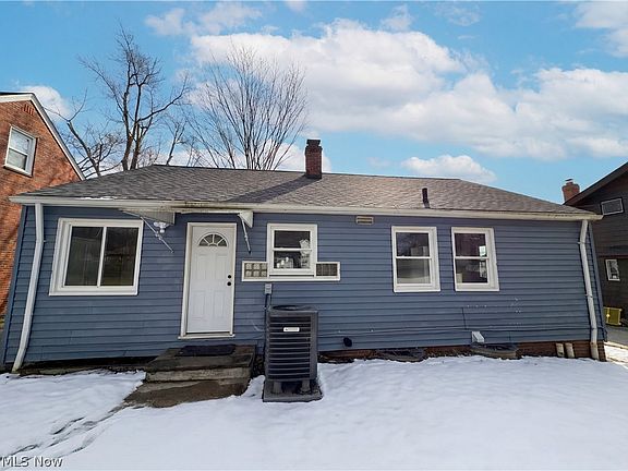 5th image of 18715 Libby Rd