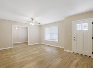 2966 Sylvan Rd, East point, GA 30344