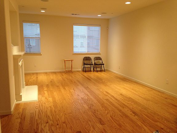 2nd image of 429 Palmer Ave